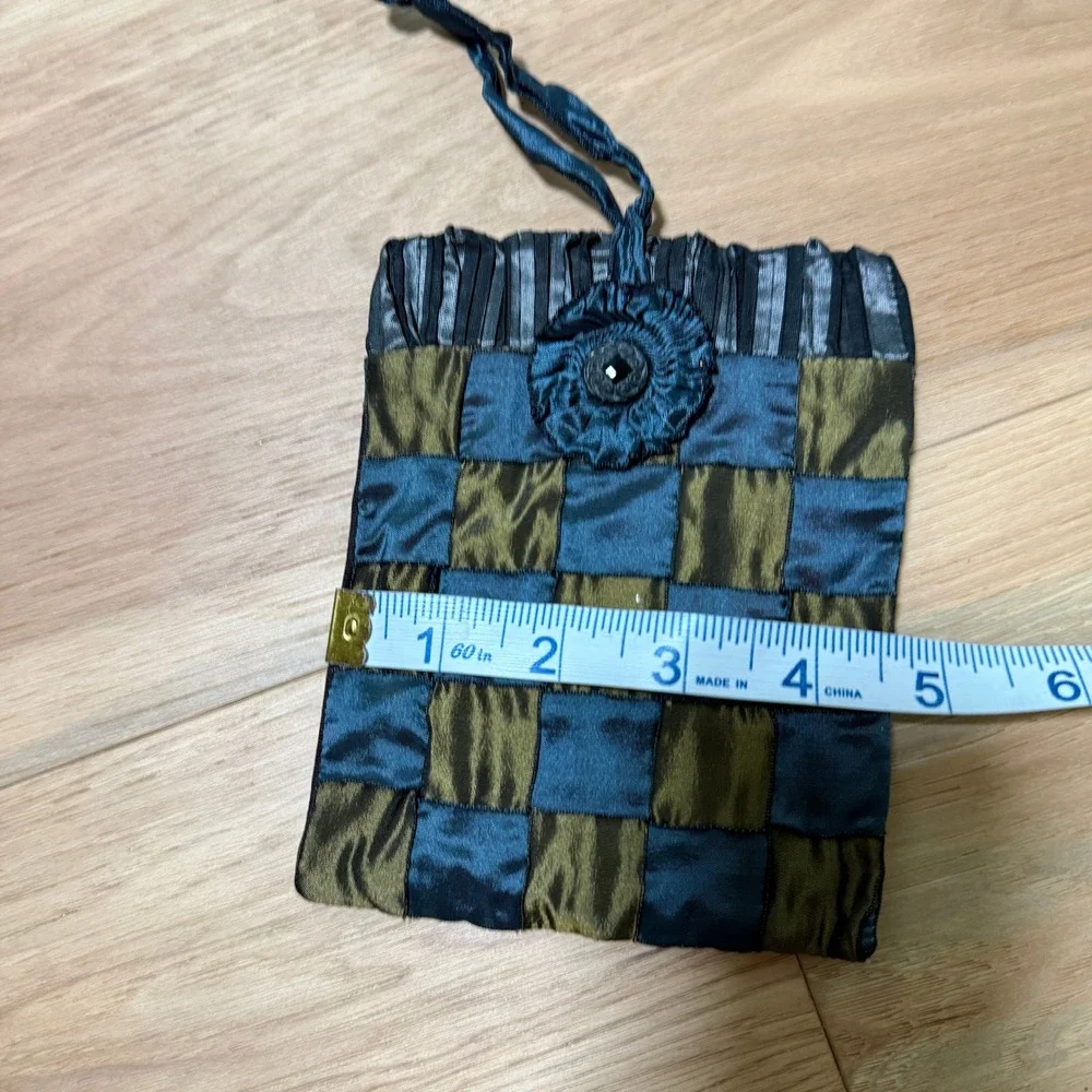 Unbranded artisan crafted